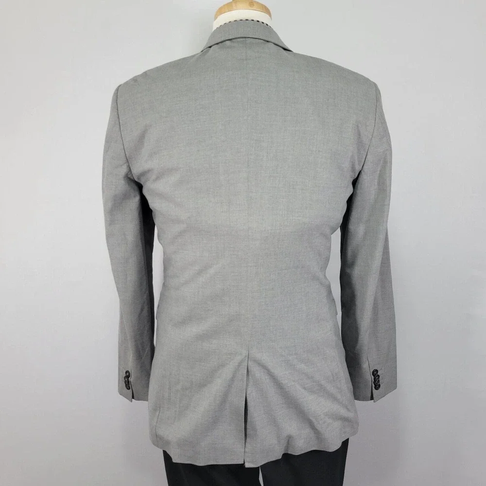 Banana Republic Men's Sport Coat Blazer Two Button Gray Poly Blend Size‎ 40R